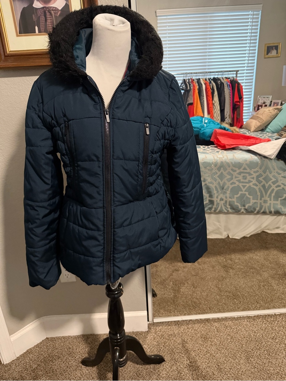 Celebrity Pink Women's Dark Navy Puffer Jacket with Faux Fur Hood